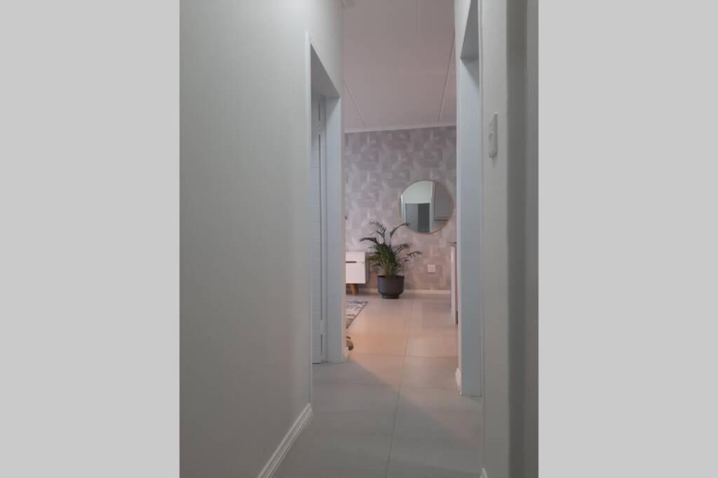 Mikeys Place On New: 2Bed2Bath No.1 With Free Wifinetflix Midrand Exterior foto